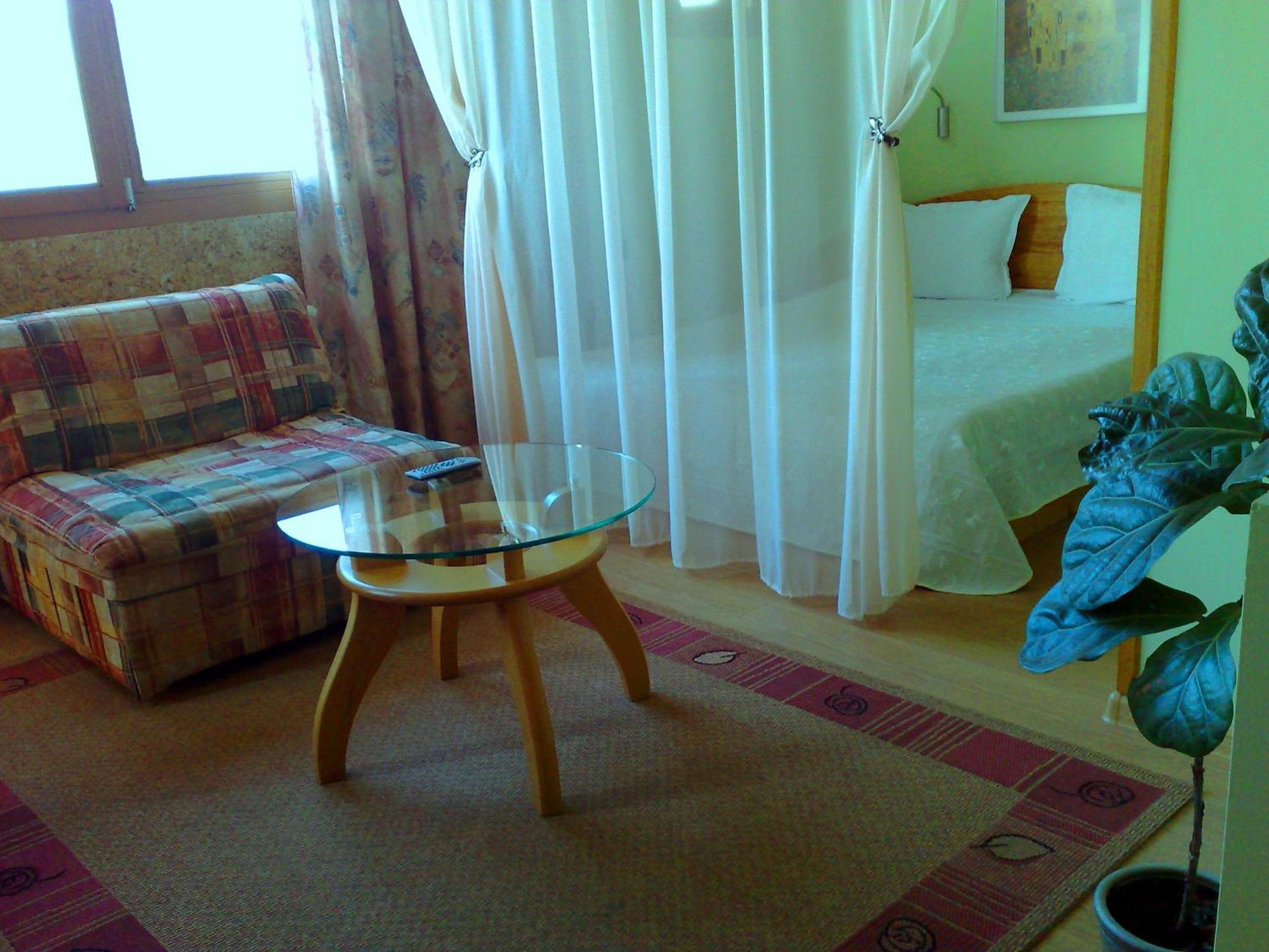 Family Hotel Sonata Самоков Экстерьер фото
