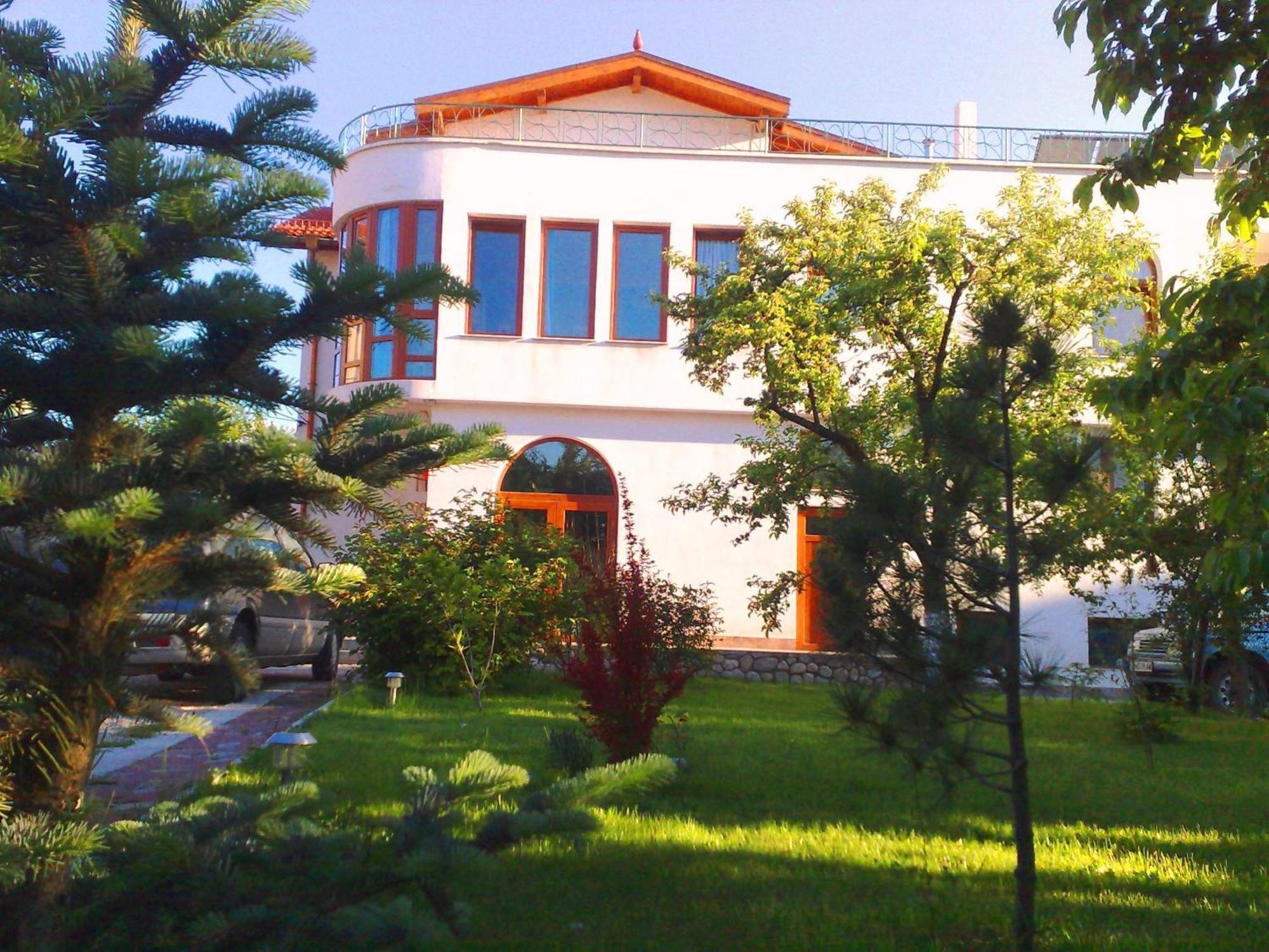 Family Hotel Sonata Самоков Экстерьер фото