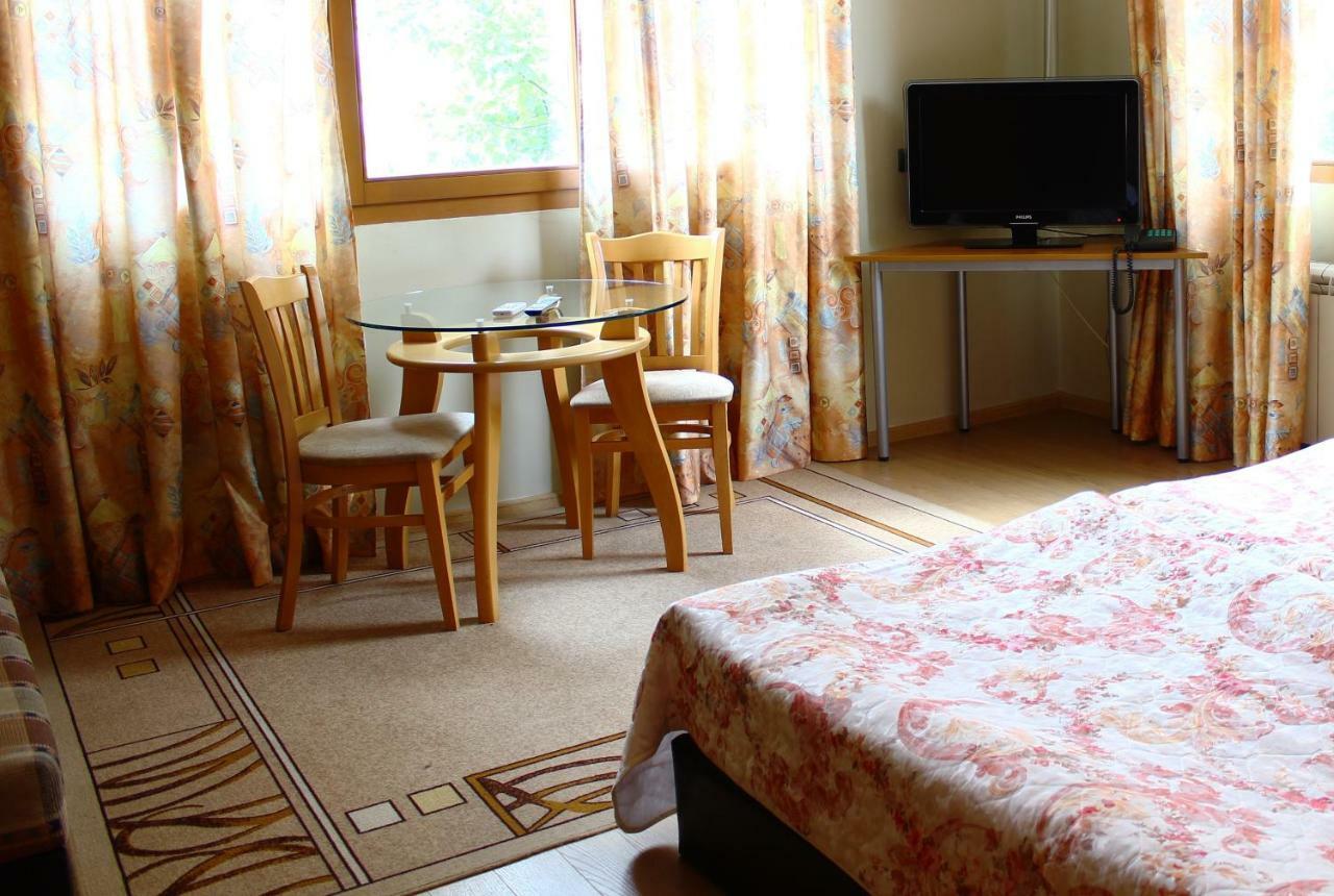 Family Hotel Sonata Самоков Экстерьер фото